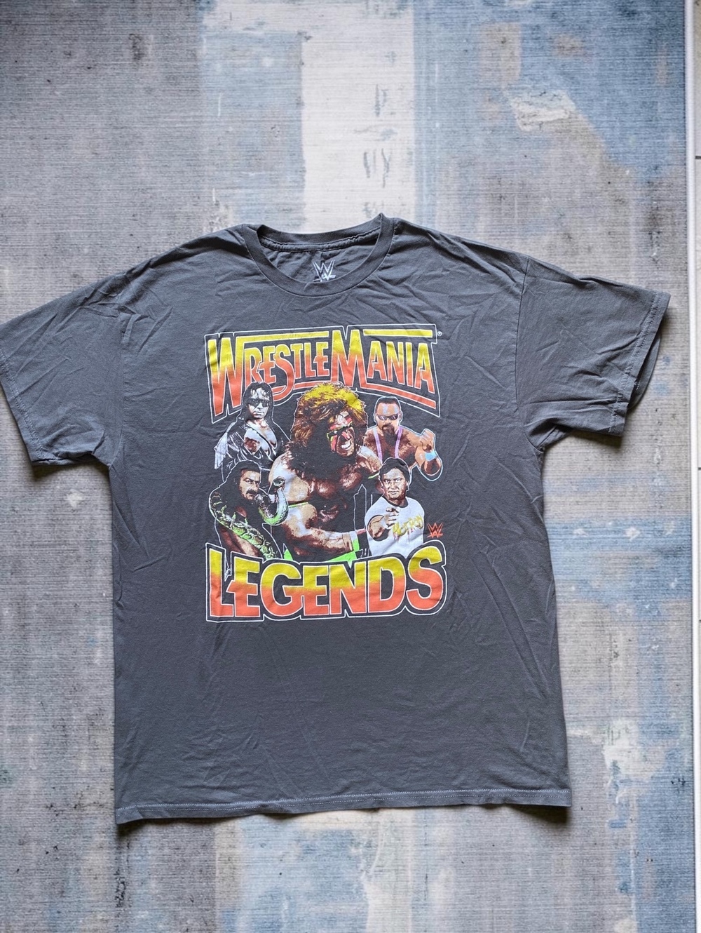 WWE Men's Graphic T-Shirt Large Regular Charcoal Gray Cotton WrestleMania Legend